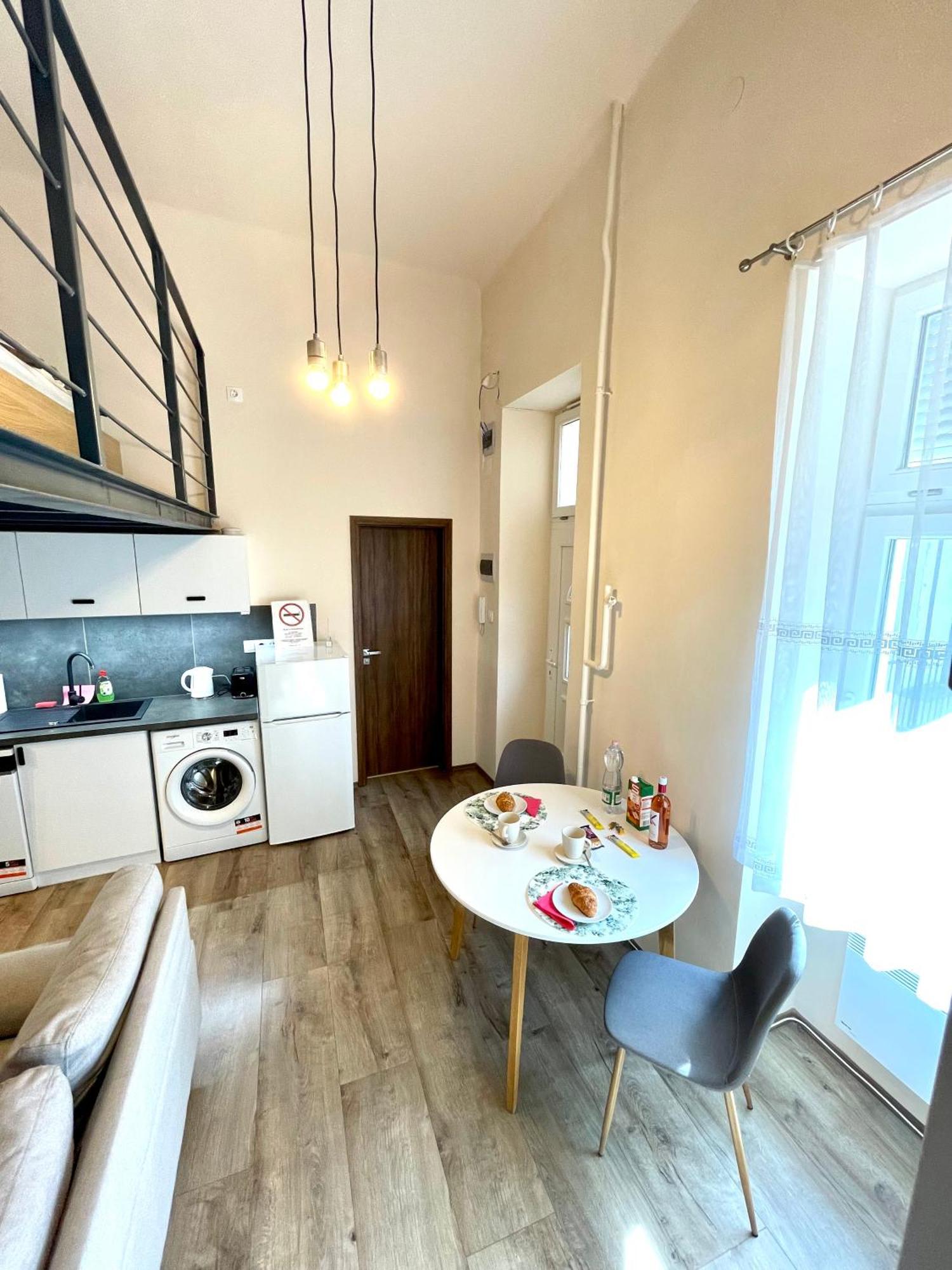 Lovely Urban Retreat - بودابست المظهر الخارجي الصورة